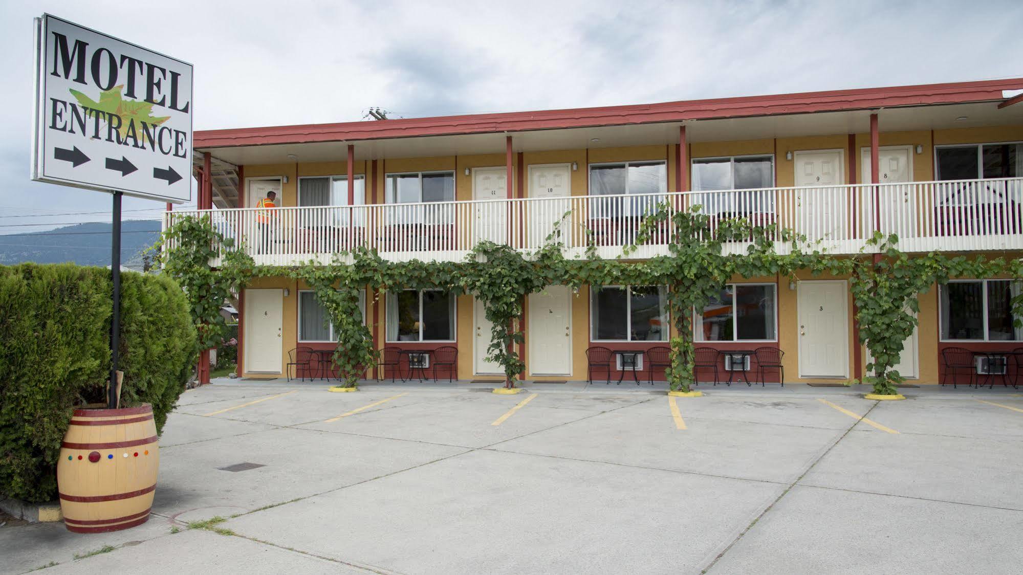 Maple Leaf Motel Inn Towne Osoyoos Eksteriør billede